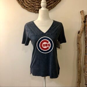 NWT Genuine Merchandise Chicago Cubs V Neck Shirt Size Small